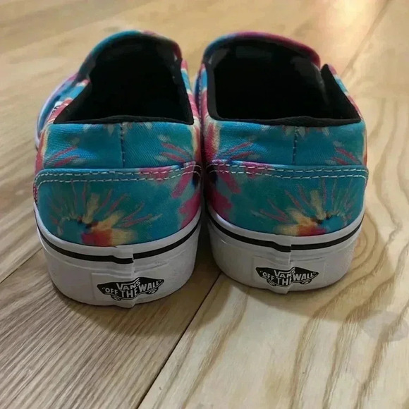 Tye Dye Vans Classic Slip On - Picture 4 of 5